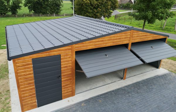Prémiová garáž v barvě dřeva 800×500